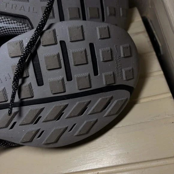 Nike Juniper Trail 3 Lightweight Women's Size 9 Black Gray Running Shoes EUC - Picture 8 of 9